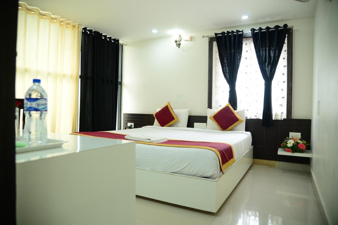 Miles Inn Hotel Hassan Exteriér fotografie